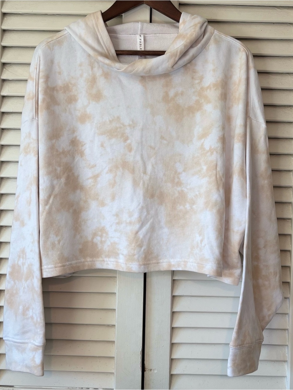 Fabletics Beige & White Tie-Dye Cropped Hoodie